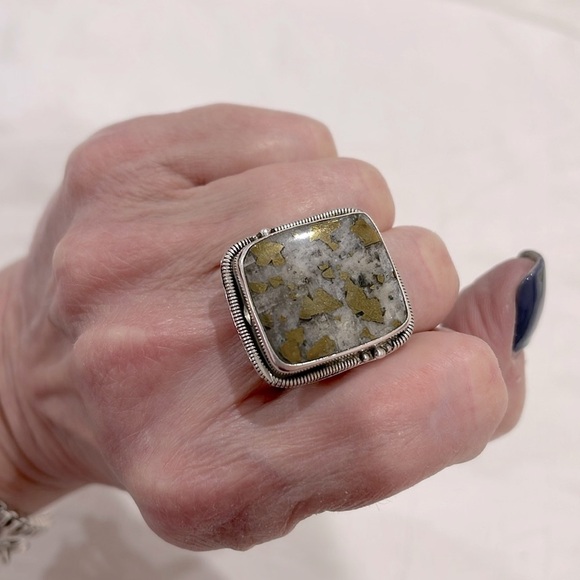 “Echo of the Dreamer” Sterling Silver Ring - Sz. 7  *Price Firm* (Never Worn) - Picture 2 of 9